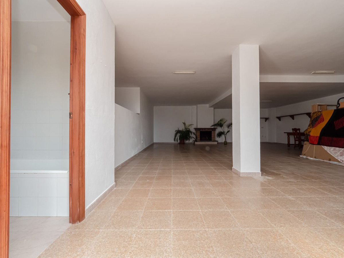 4 Bed Townhouse for sale in Nerja Costa Del Sol East, Málaga, Spain