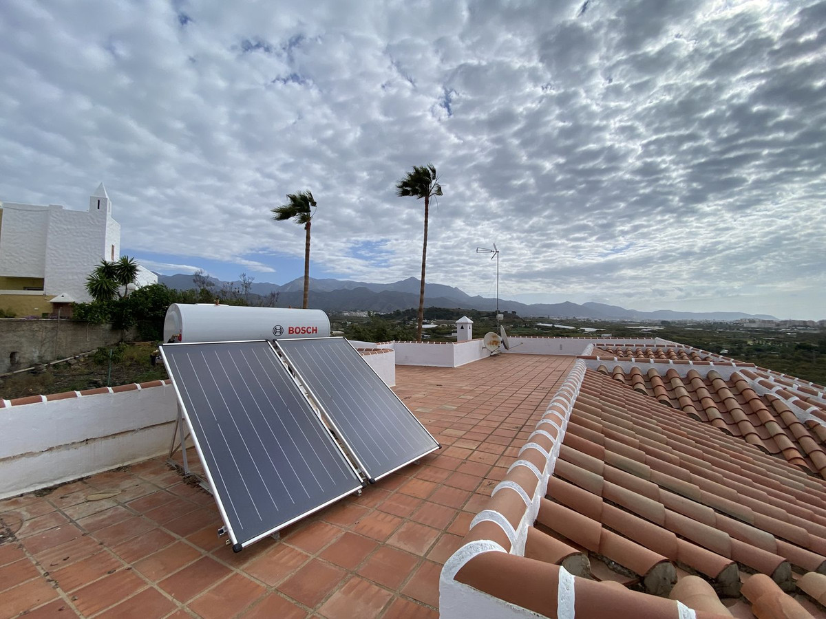 4 Bed Townhouse for sale in Nerja Costa Del Sol East, Málaga, Spain