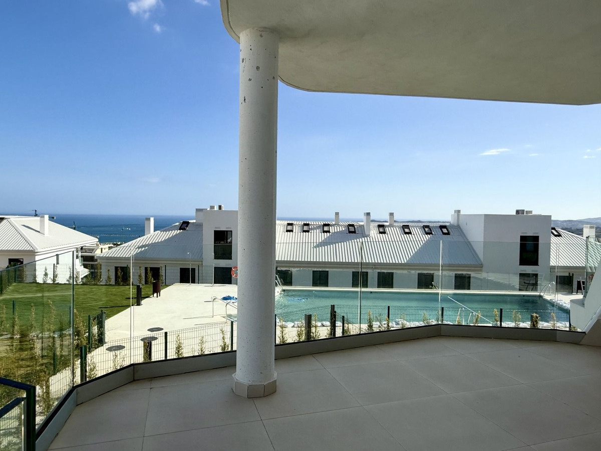 3 Bed Apartment for sale in Fuengirola Costa Del Sol, Málaga, Spain