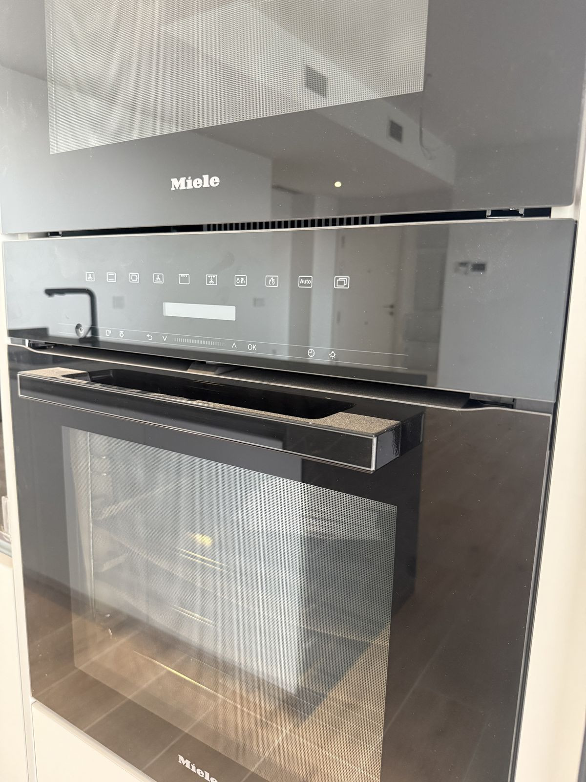 3 Bed Apartment for sale in Fuengirola Costa Del Sol, Málaga, Spain