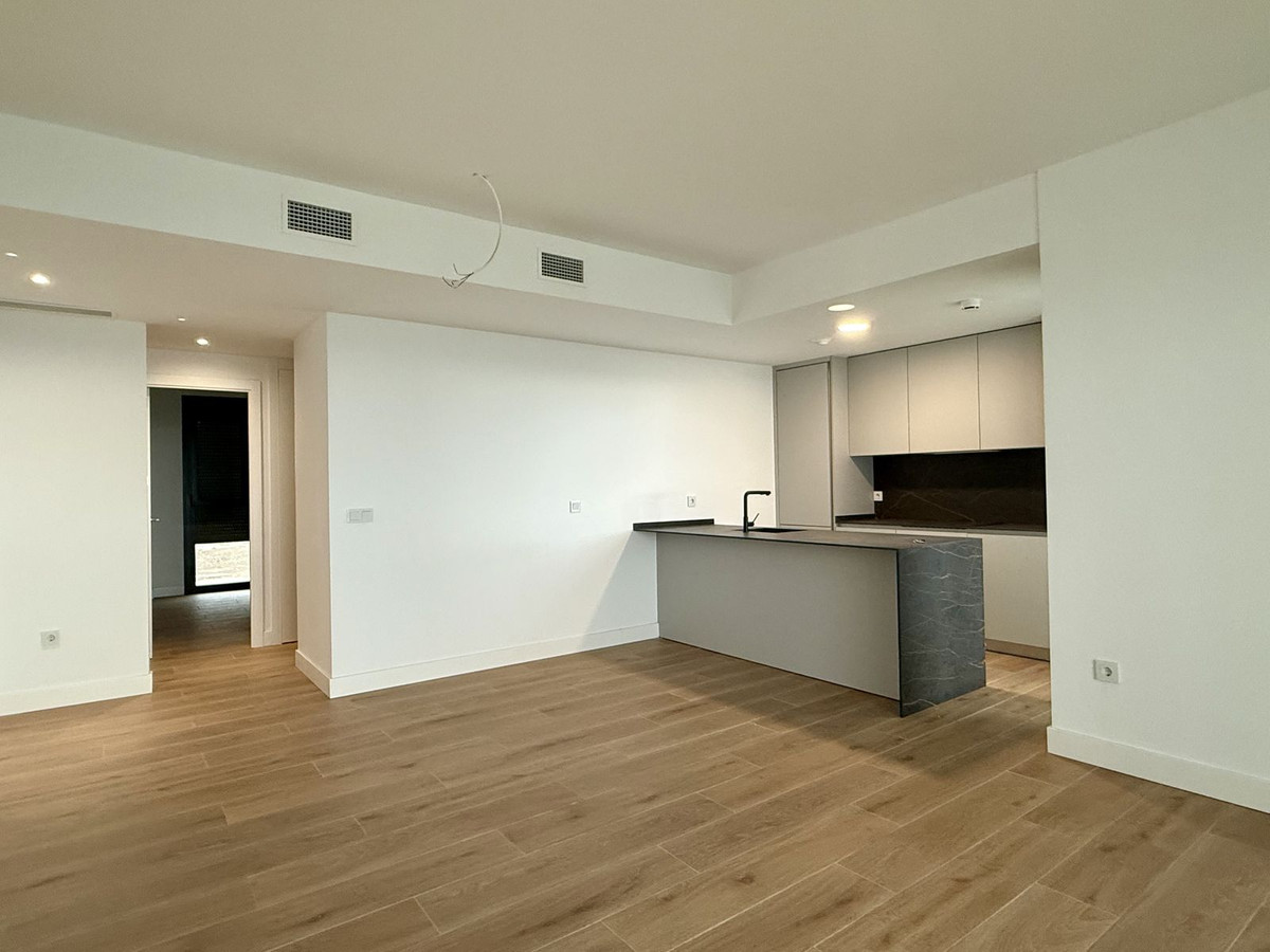 3 Bed Apartment for sale in Fuengirola Costa Del Sol, Málaga, Spain
