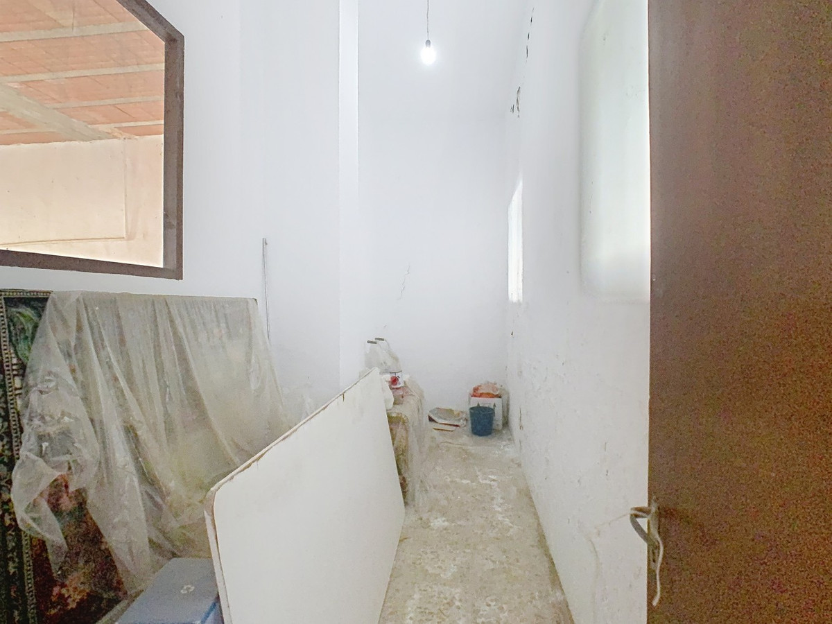Se vende Pareada de 5 dormitorios en Costa Del Sol East, Málaga, España