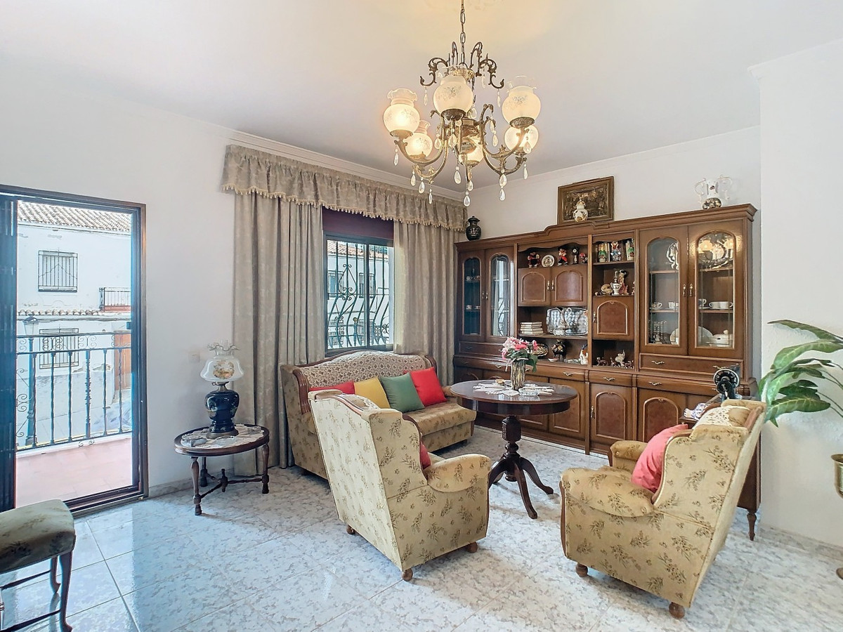 Se vende Pareada de 5 dormitorios en Costa Del Sol East, Málaga, España