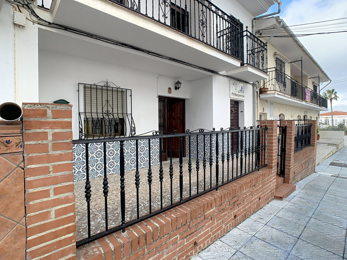 Se vende Pareada de 5 dormitorios en Costa Del Sol East, Málaga, España