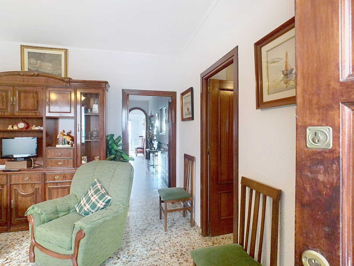 Se vende Pareada de 5 dormitorios en Costa Del Sol East, Málaga, España