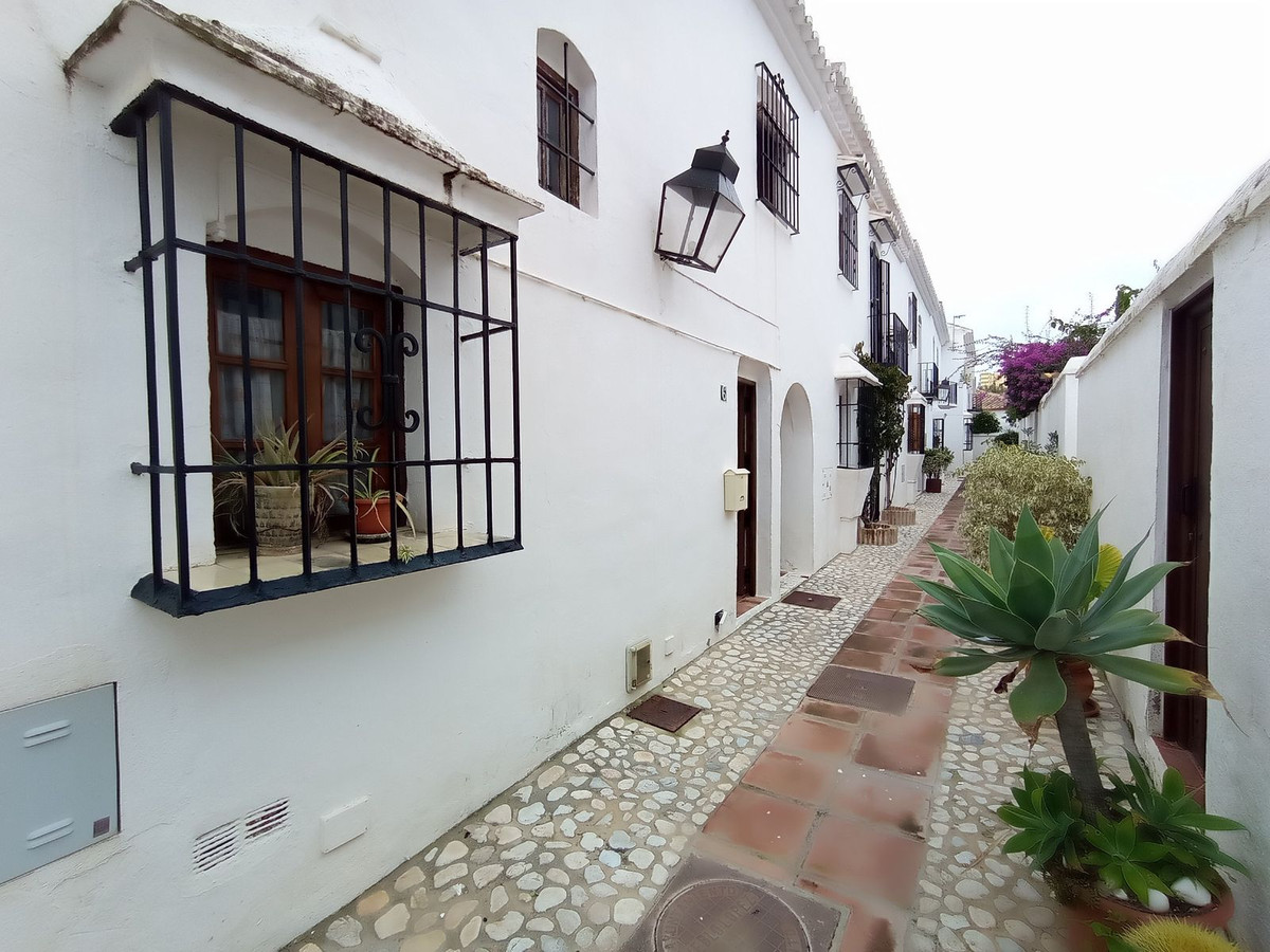 Se vende Pareada de 3 dormitorios en Costa Del Sol, Málaga, España