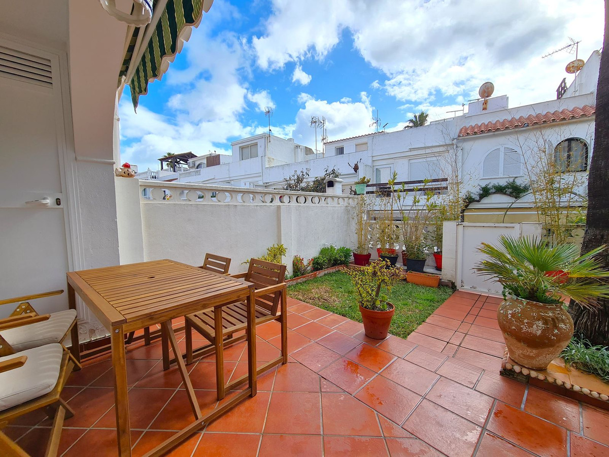 Se vende Adosada de 2 dormitorios en Costa Del Sol, Málaga, España