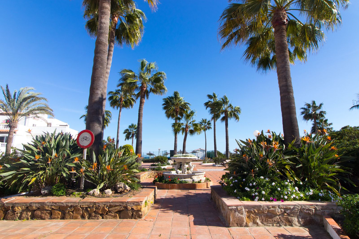 Se vende Adosada de 2 dormitorios en Costa Del Sol, Málaga, España