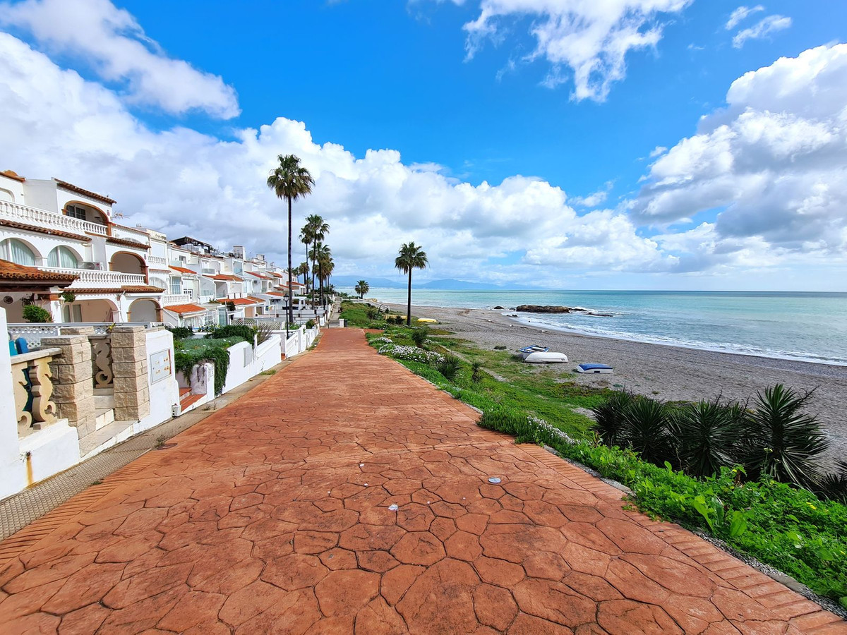 Se vende Adosada de 2 dormitorios en Costa Del Sol, Málaga, España
