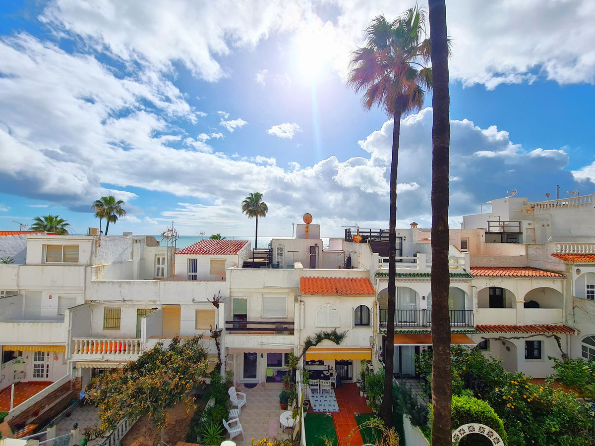 Se vende Adosada de 2 dormitorios en Costa Del Sol, Málaga, España