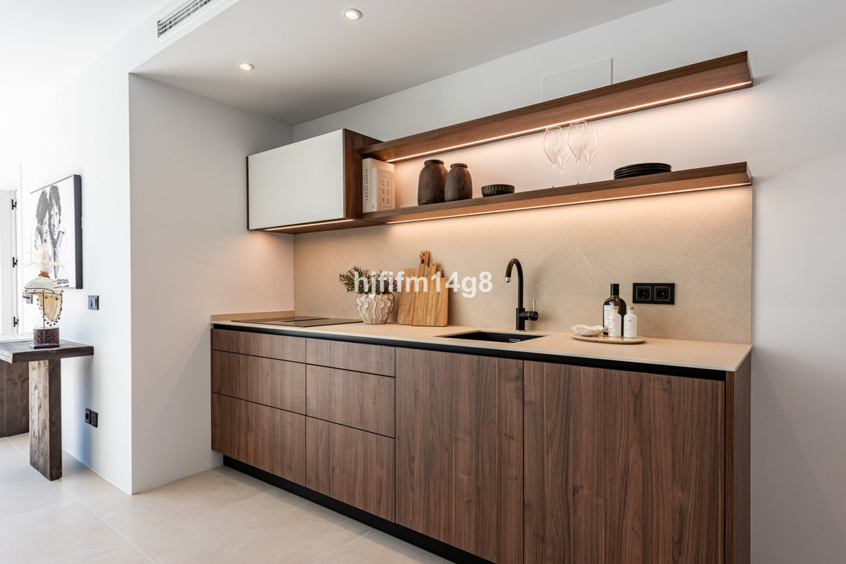 Se vende Apartamento Planta Media de 3 dormitorios en Costa Del Sol, Málaga, España