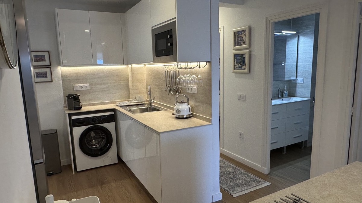 3 Bed Apartment for sale in Torrevieja Costa Blanca, Alicante, Spain