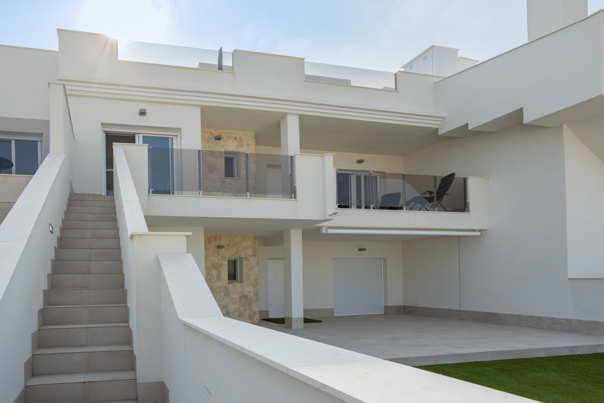 Se vende Apartamento en Planta Última de 2 dormitorios en Costa Blanca, Alicante, España
