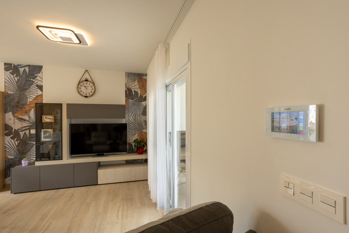 Se vende Apartamento en Planta Última de 2 dormitorios en Costa Blanca, Alicante, España