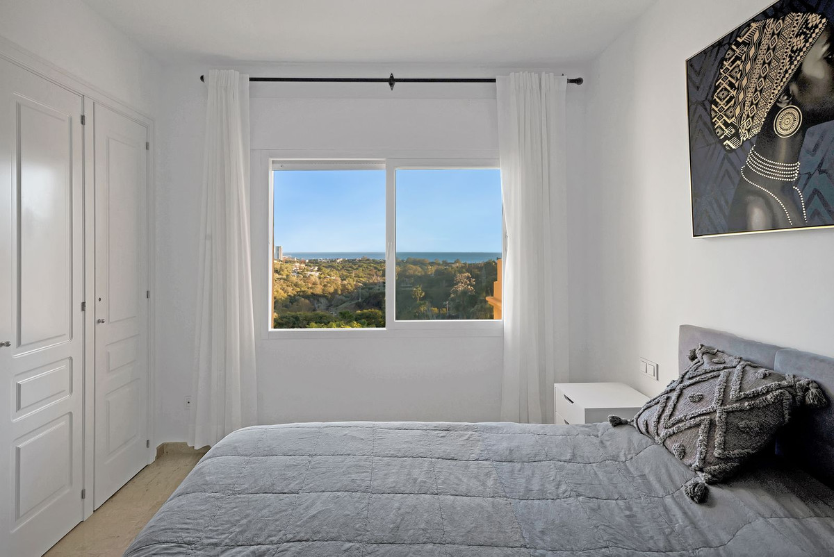 Se vende Apartamento Planta Media de 2 dormitorios en Costa Del Sol, Málaga, España