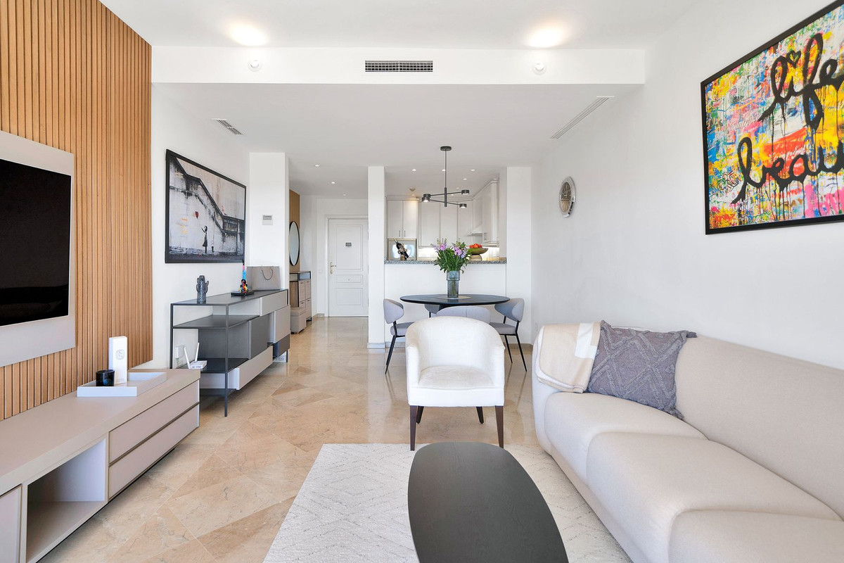 Se vende Apartamento Planta Media de 2 dormitorios en Costa Del Sol, Málaga, España
