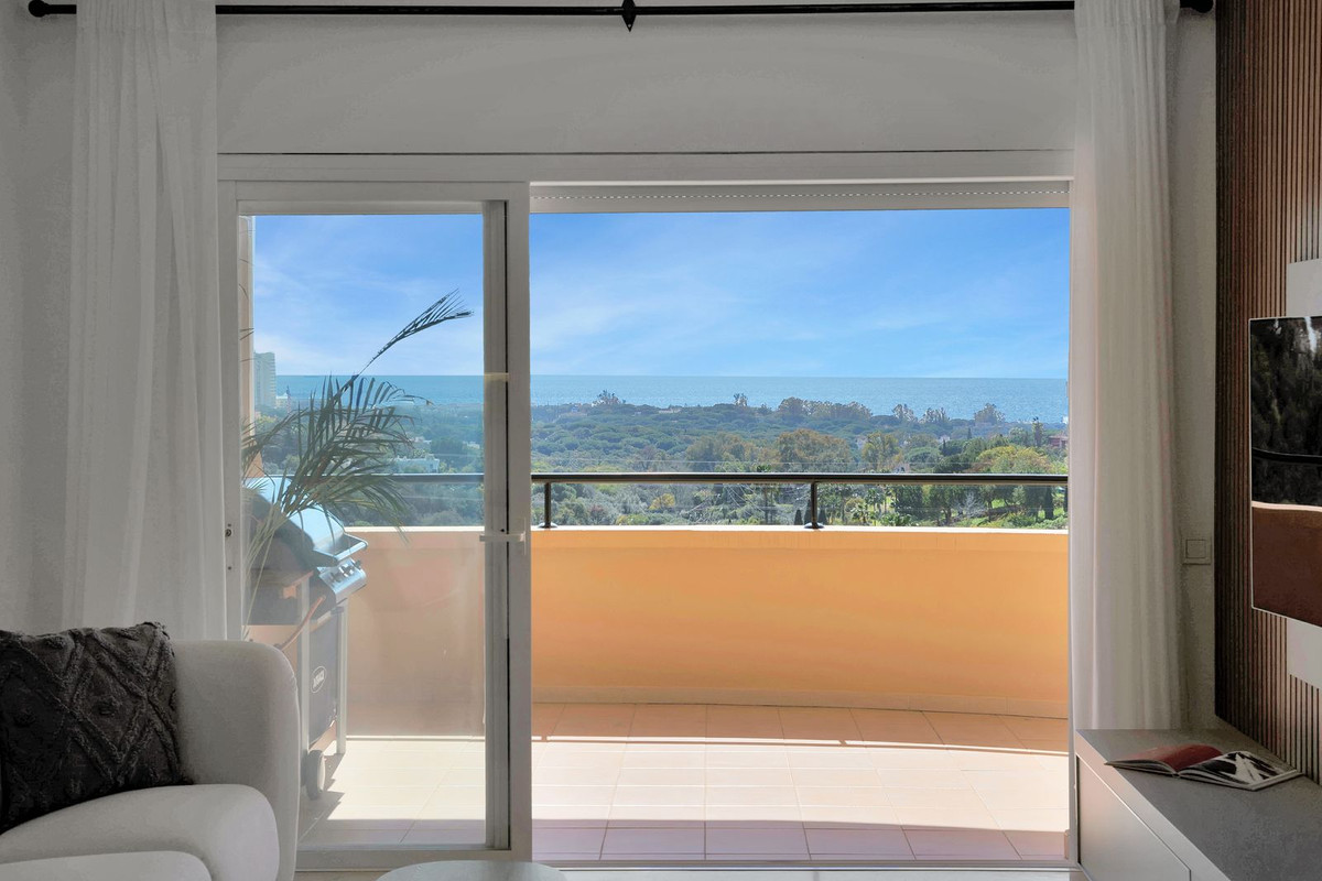 Se vende Apartamento Planta Media de 2 dormitorios en Costa Del Sol, Málaga, España