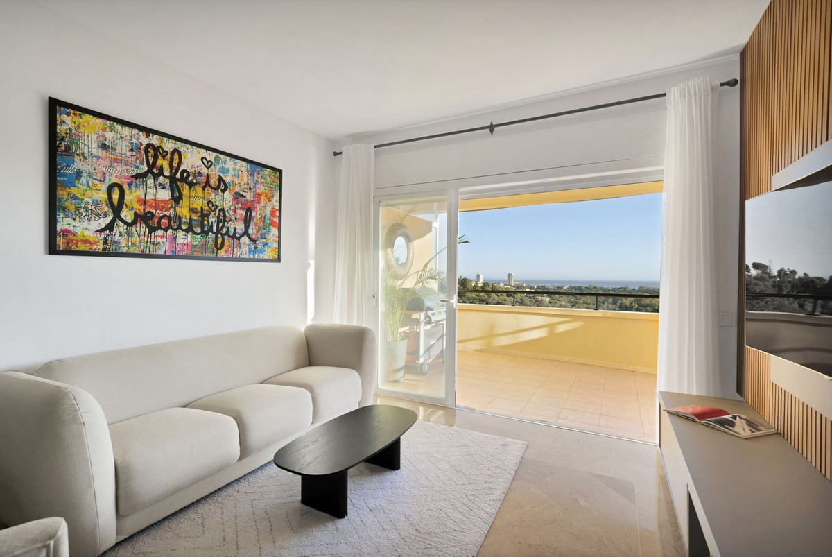 Se vende Apartamento Planta Media de 2 dormitorios en Costa Del Sol, Málaga, España