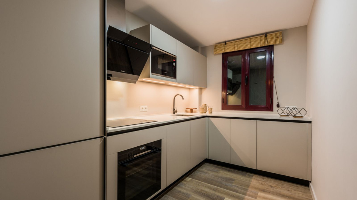 2 Bed Apartment for sale in El Paraiso Costa Del Sol, Málaga, Spain