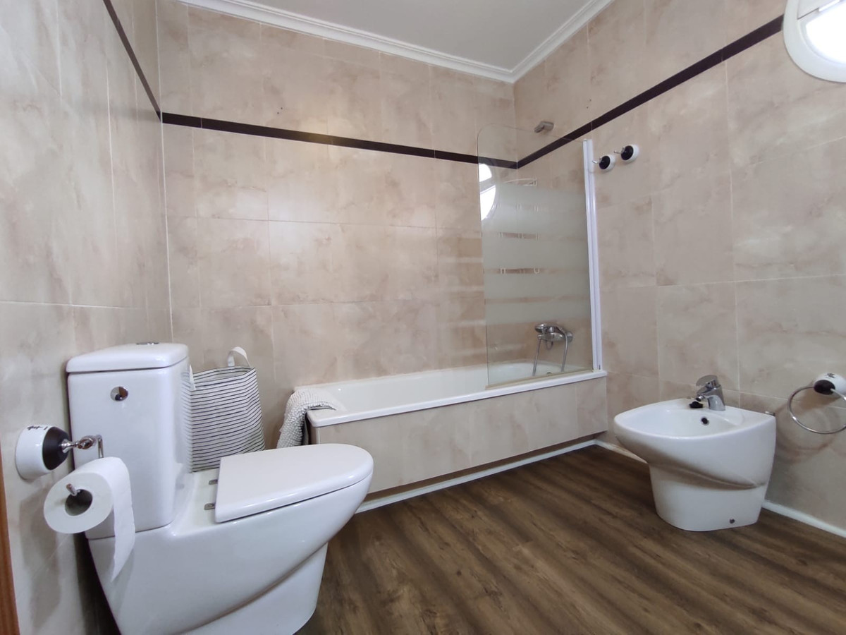 2 Bed Apartment for sale in Mil Palmeras Costa Blanca, Alicante, Spain