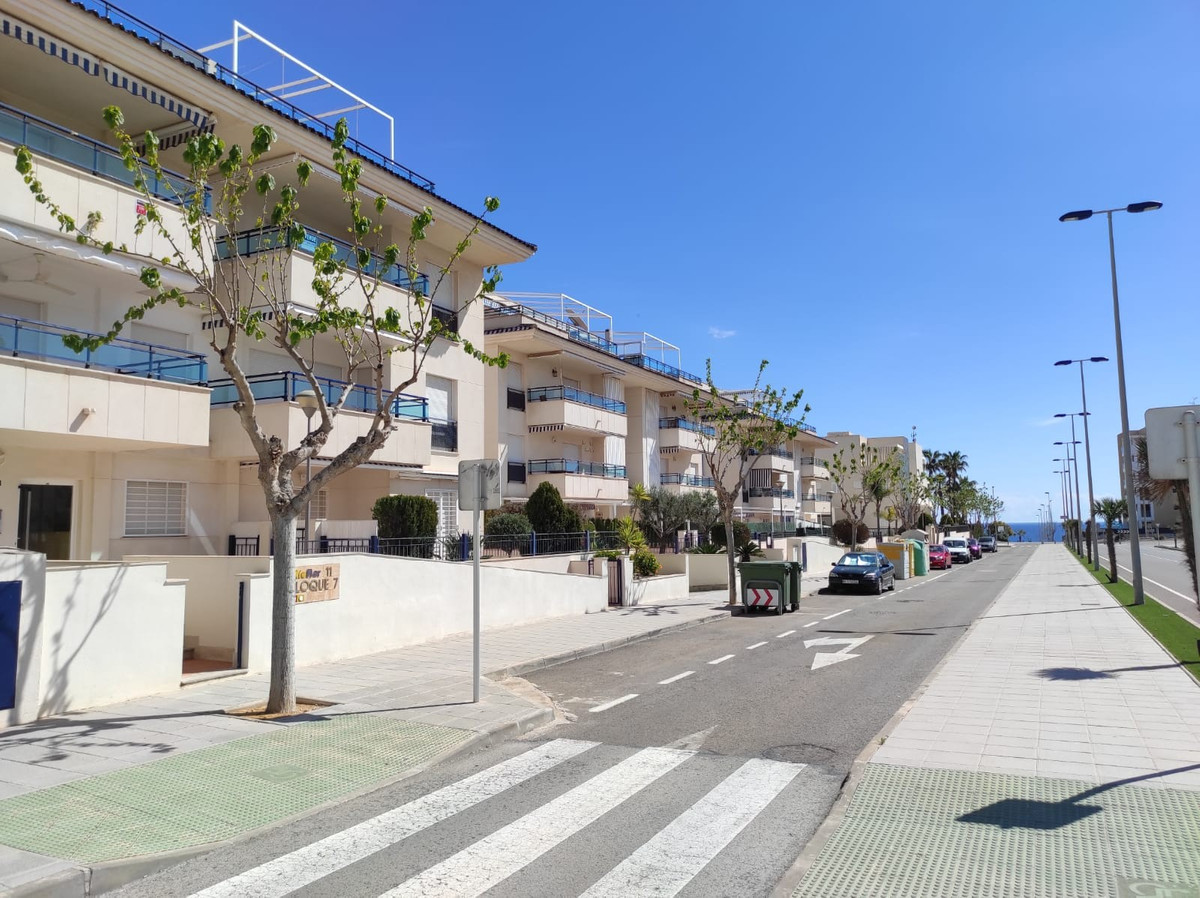 2 Bed Apartment for sale in Mil Palmeras Costa Blanca, Alicante, Spain