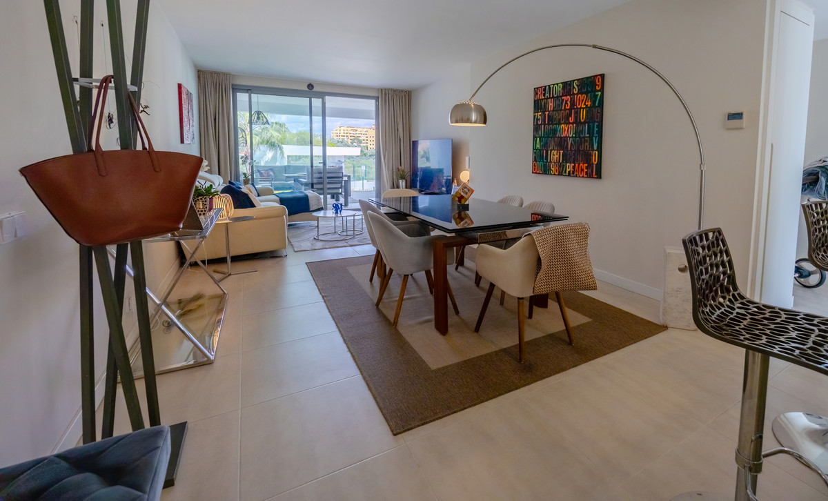 2 Bed Apartment for sale in Selwo Costa Del Sol, Málaga, Spain