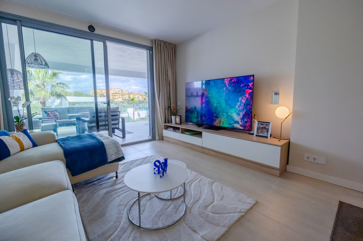 2 Bed Apartment for sale in Selwo Costa Del Sol, Málaga, Spain