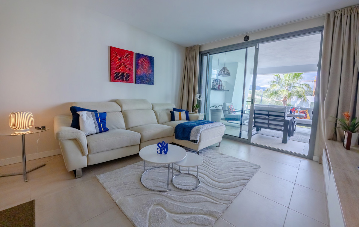 2 Bed Apartment for sale in Selwo Costa Del Sol, Málaga, Spain