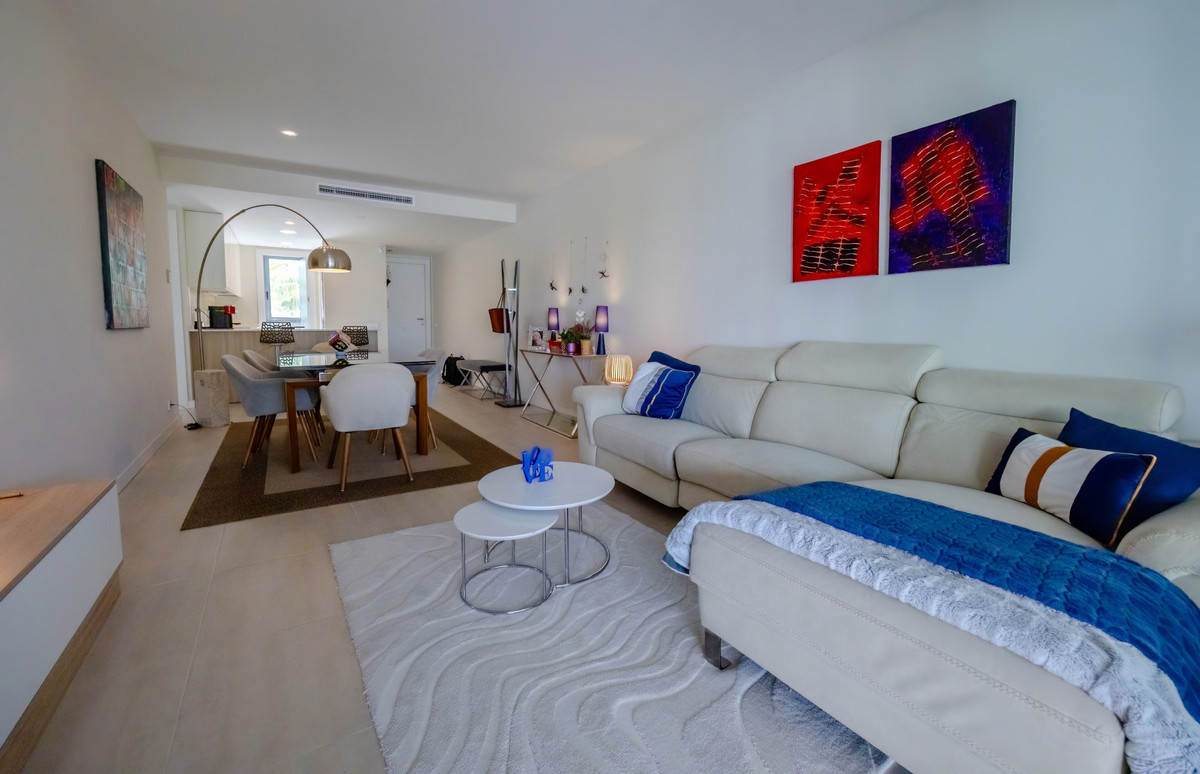 2 Bed Apartment for sale in Selwo Costa Del Sol, Málaga, Spain