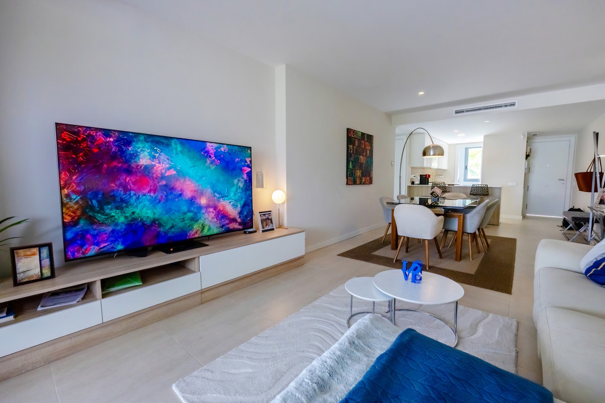 2 Bed Apartment for sale in Selwo Costa Del Sol, Málaga, Spain