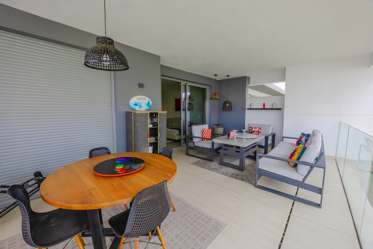 2 Bed Apartment for sale in Selwo Costa Del Sol, Málaga, Spain