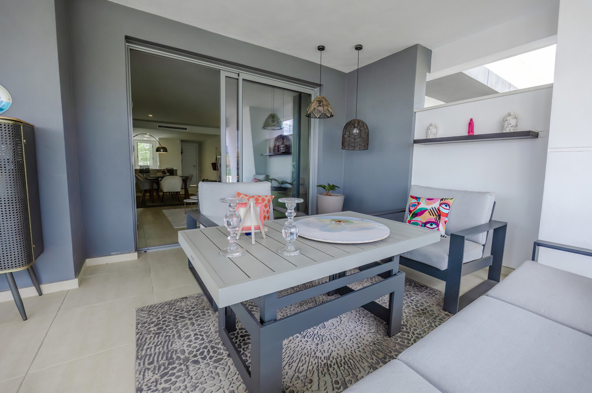 2 Bed Apartment for sale in Selwo Costa Del Sol, Málaga, Spain