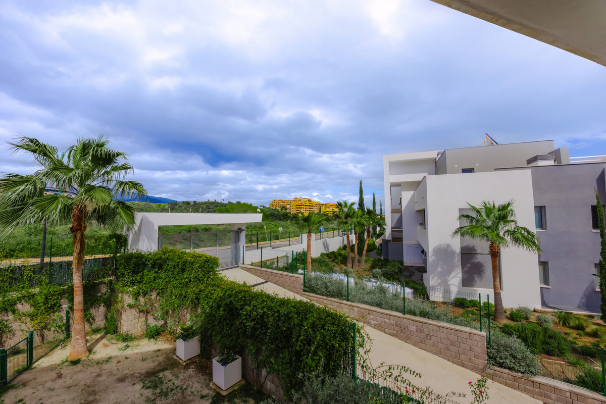 2 Bed Apartment for sale in Selwo Costa Del Sol, Málaga, Spain