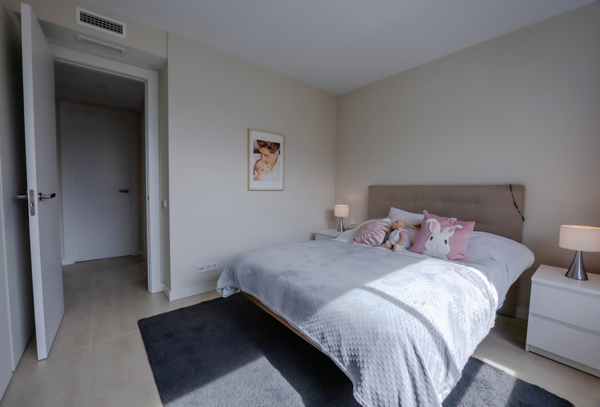 2 Bed Apartment for sale in Selwo Costa Del Sol, Málaga, Spain
