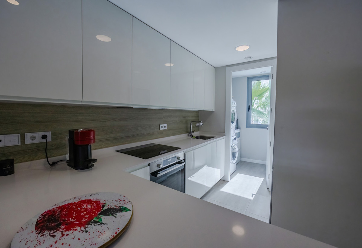 2 Bed Apartment for sale in Selwo Costa Del Sol, Málaga, Spain