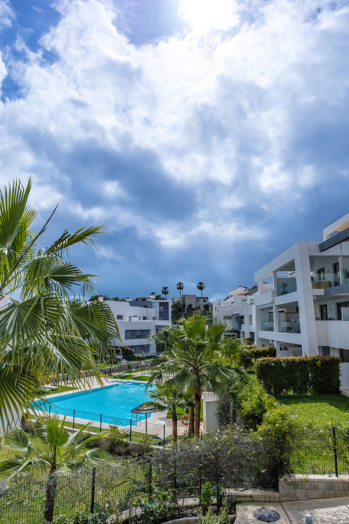 2 Bed Apartment for sale in Selwo Costa Del Sol, Málaga, Spain
