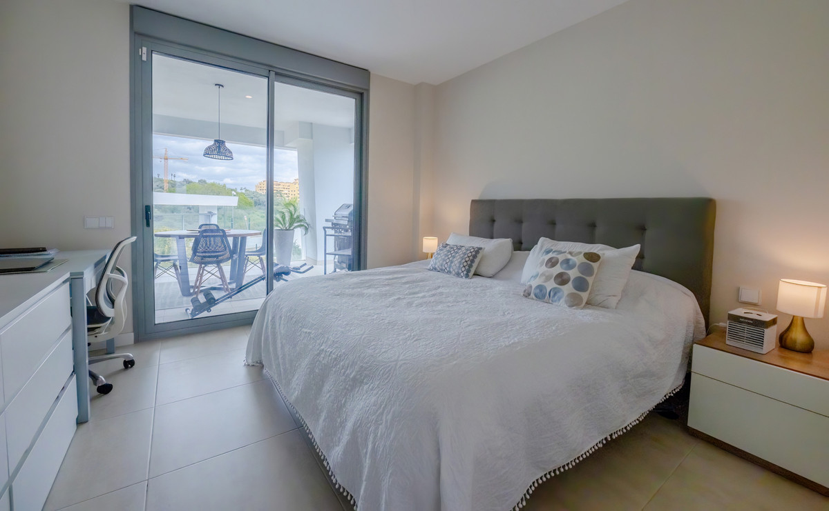 2 Bed Apartment for sale in Selwo Costa Del Sol, Málaga, Spain