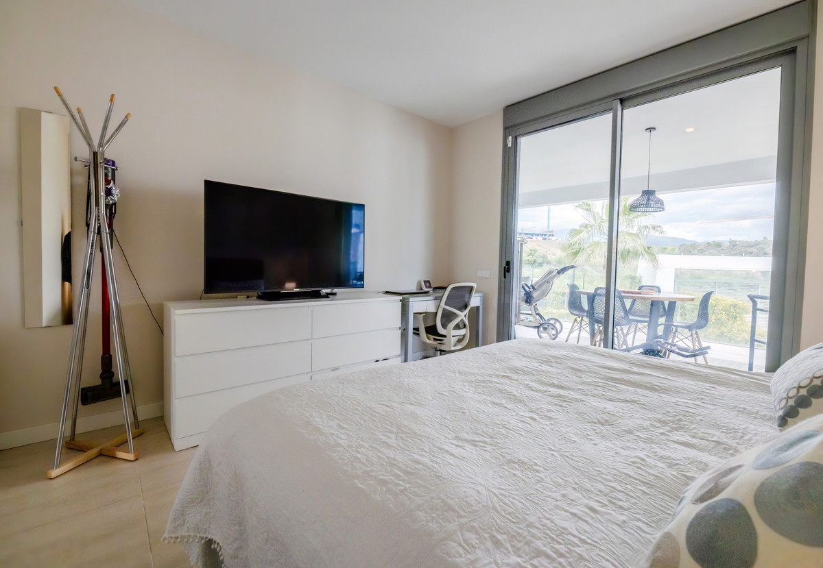 2 Bed Apartment for sale in Selwo Costa Del Sol, Málaga, Spain