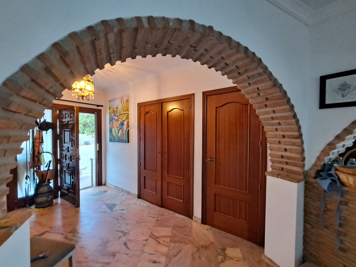 Se vende Villa - Chalet de 6 dormitorios en Costa Del Sol, Málaga, España