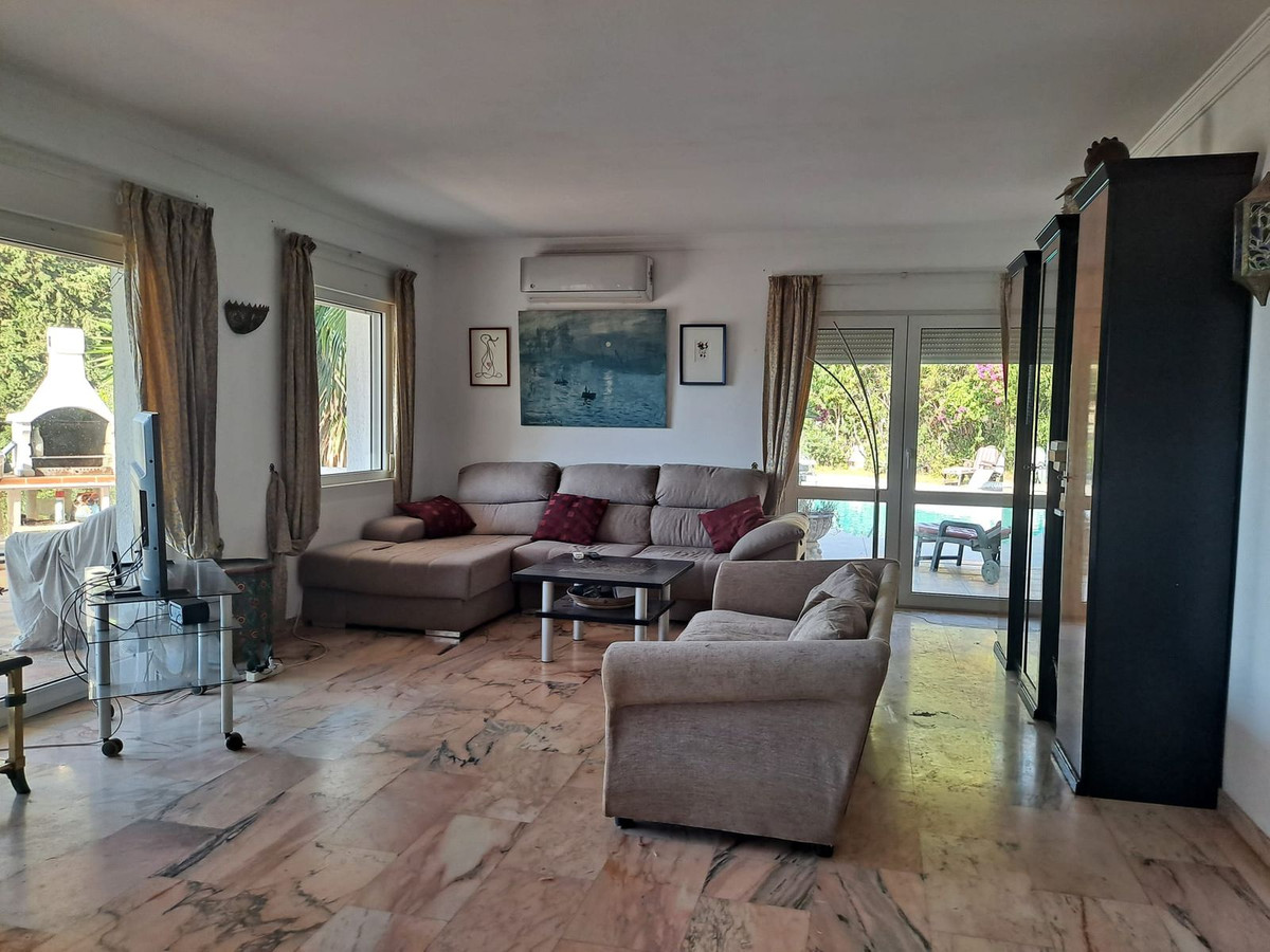 Se vende Villa - Chalet de 6 dormitorios en Costa Del Sol, Málaga, España