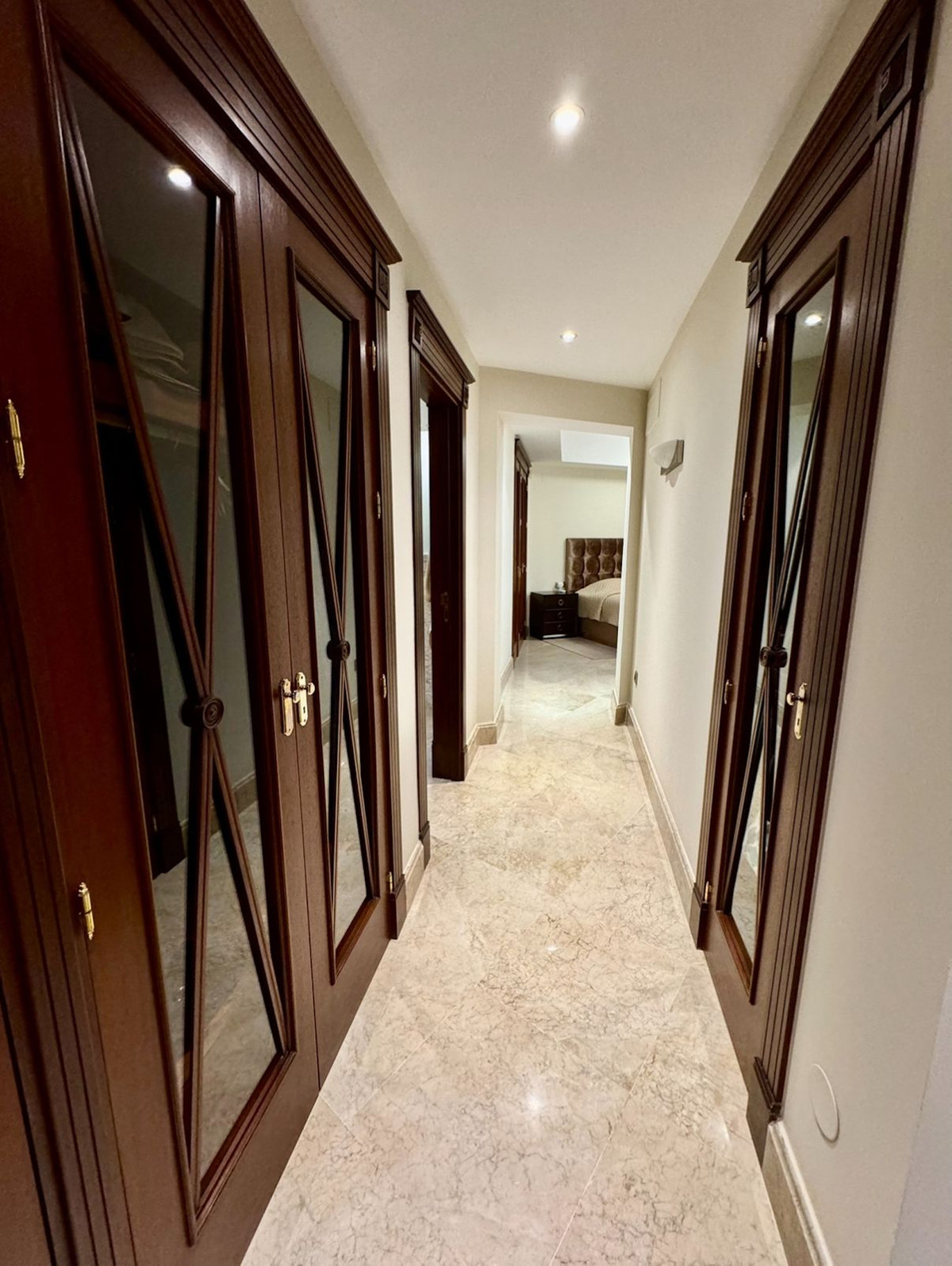 3 Bed Apartment for sale in San Pedro De Alcántara Costa Del Sol, Málaga, Spain