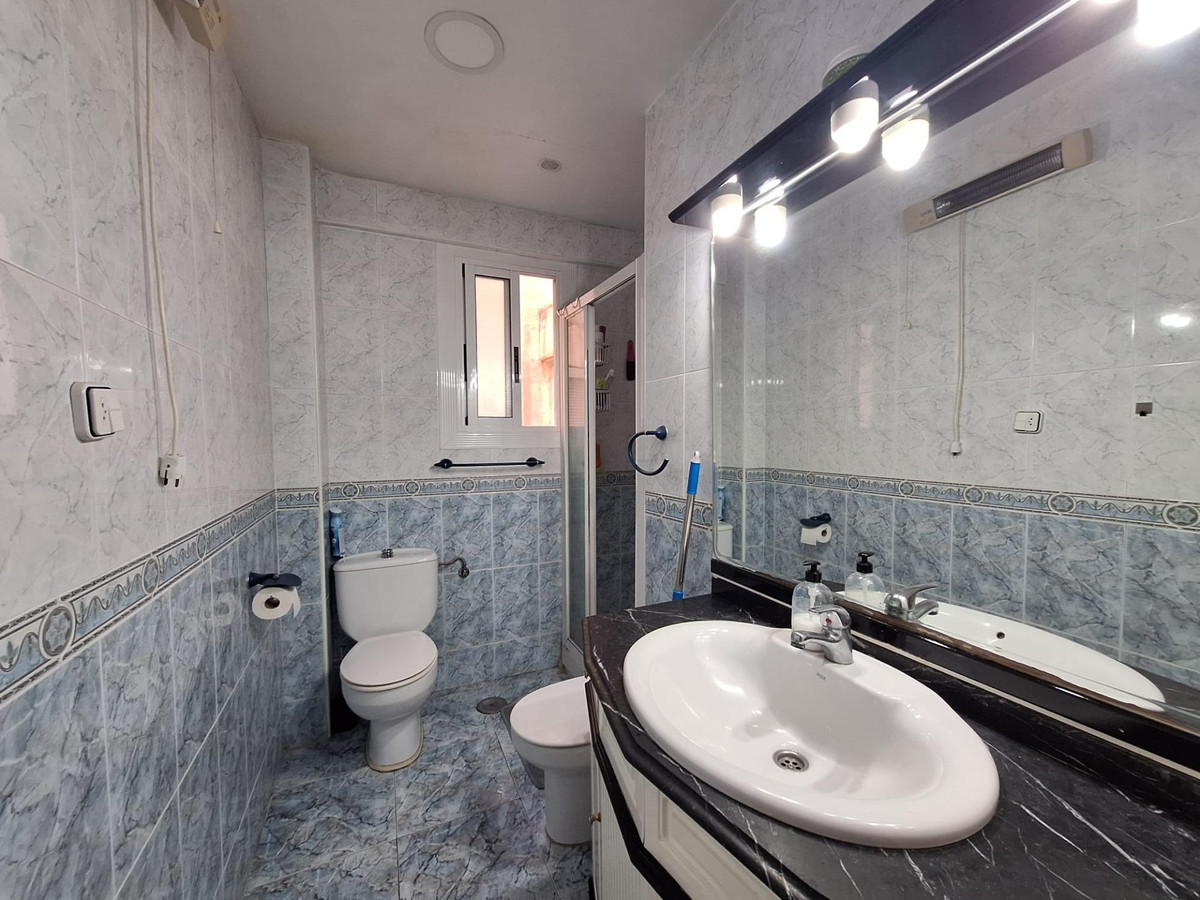 Se vende Apartamento Planta Media de 2 dormitorios en Costa Blanca, Alicante, España