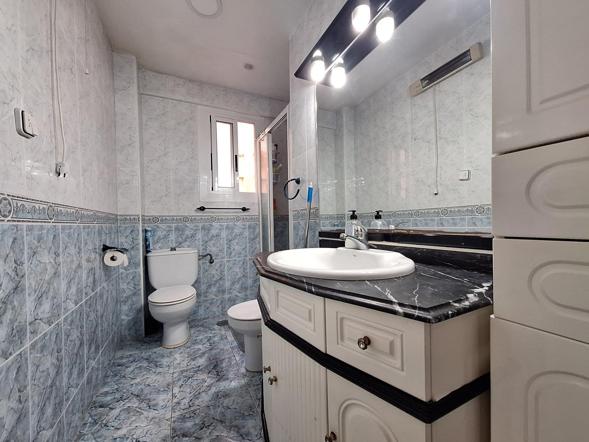 Se vende Apartamento Planta Media de 2 dormitorios en Costa Blanca, Alicante, España