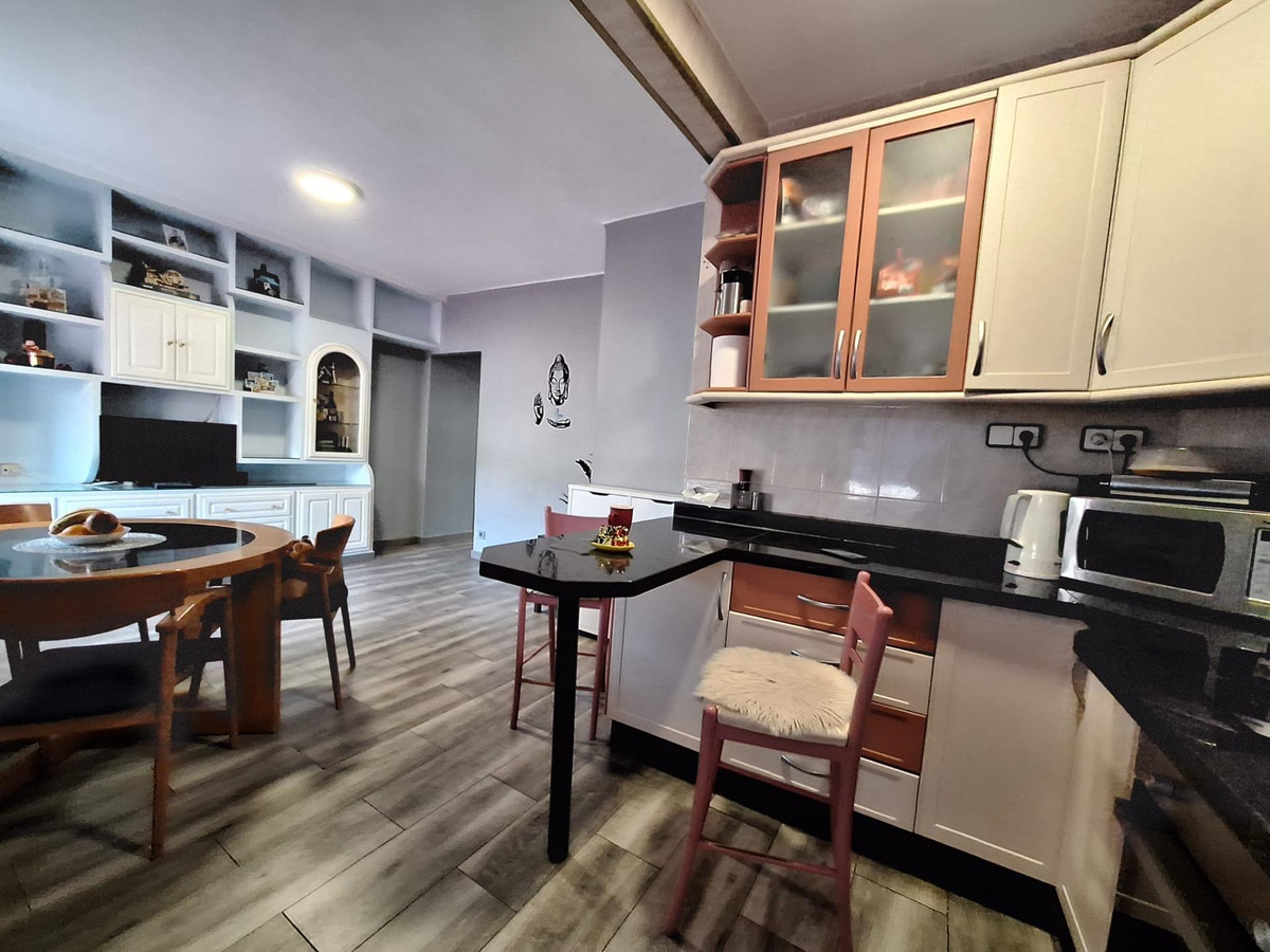 Se vende Apartamento Planta Media de 2 dormitorios en Costa Blanca, Alicante, España