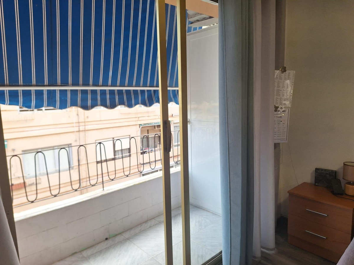 Se vende Apartamento Planta Media de 2 dormitorios en Costa Blanca, Alicante, España