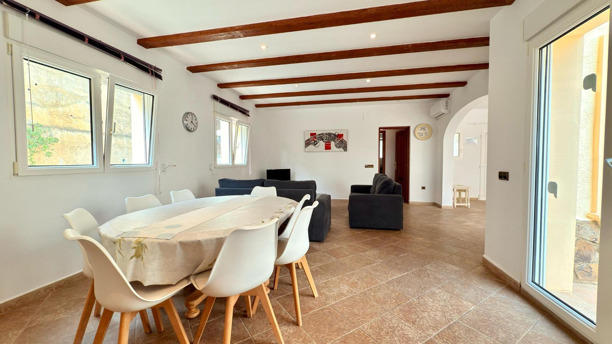 Se vende Bungalow de 5 dormitorios en Costa Blanca, Alicante, España