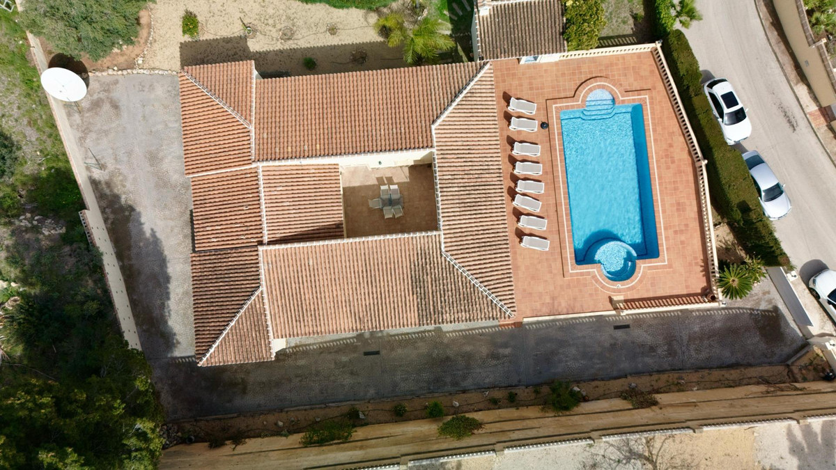 Se vende Bungalow de 5 dormitorios en Costa Blanca, Alicante, España