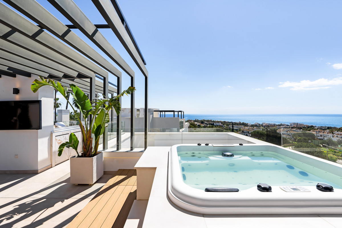 Se vende Pareada de 4 dormitorios en Costa Del Sol, Málaga, España