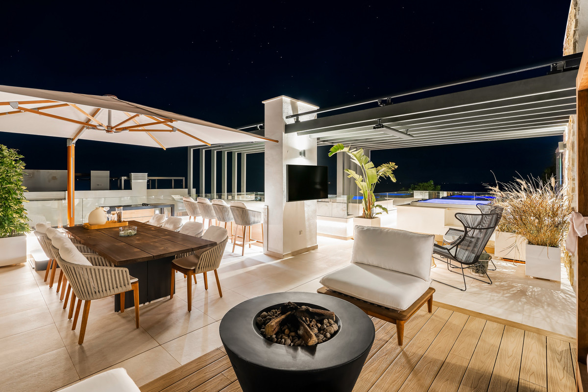 Se vende Pareada de 4 dormitorios en Costa Del Sol, Málaga, España