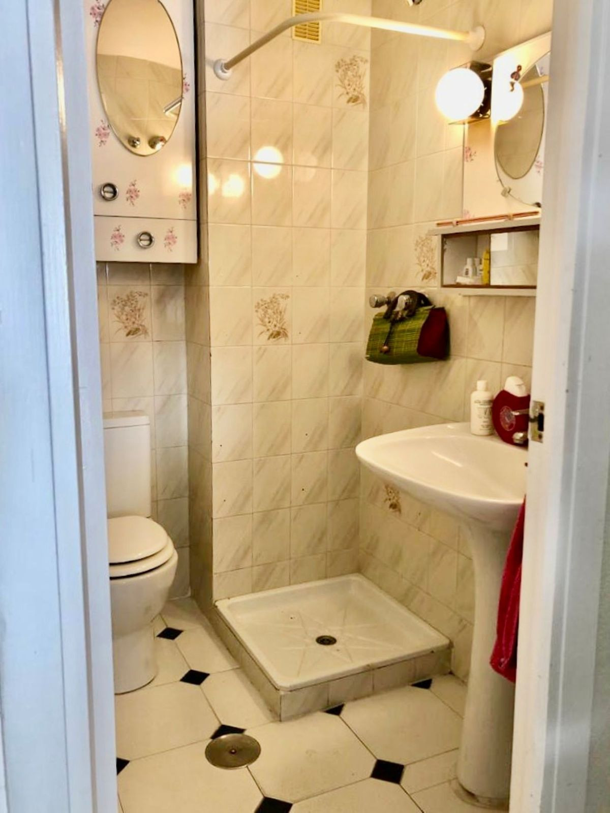 4 Bed Apartment for sale in Estepona Costa Del Sol, Málaga, Spain